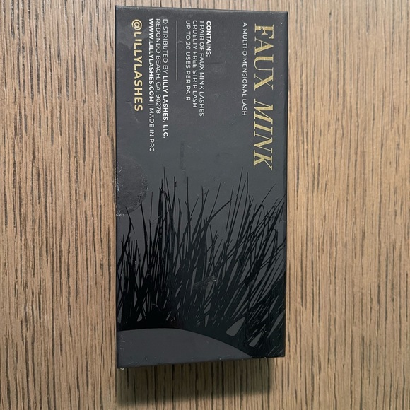 LillyLashes in “Marisa” - Picture 3 of 5